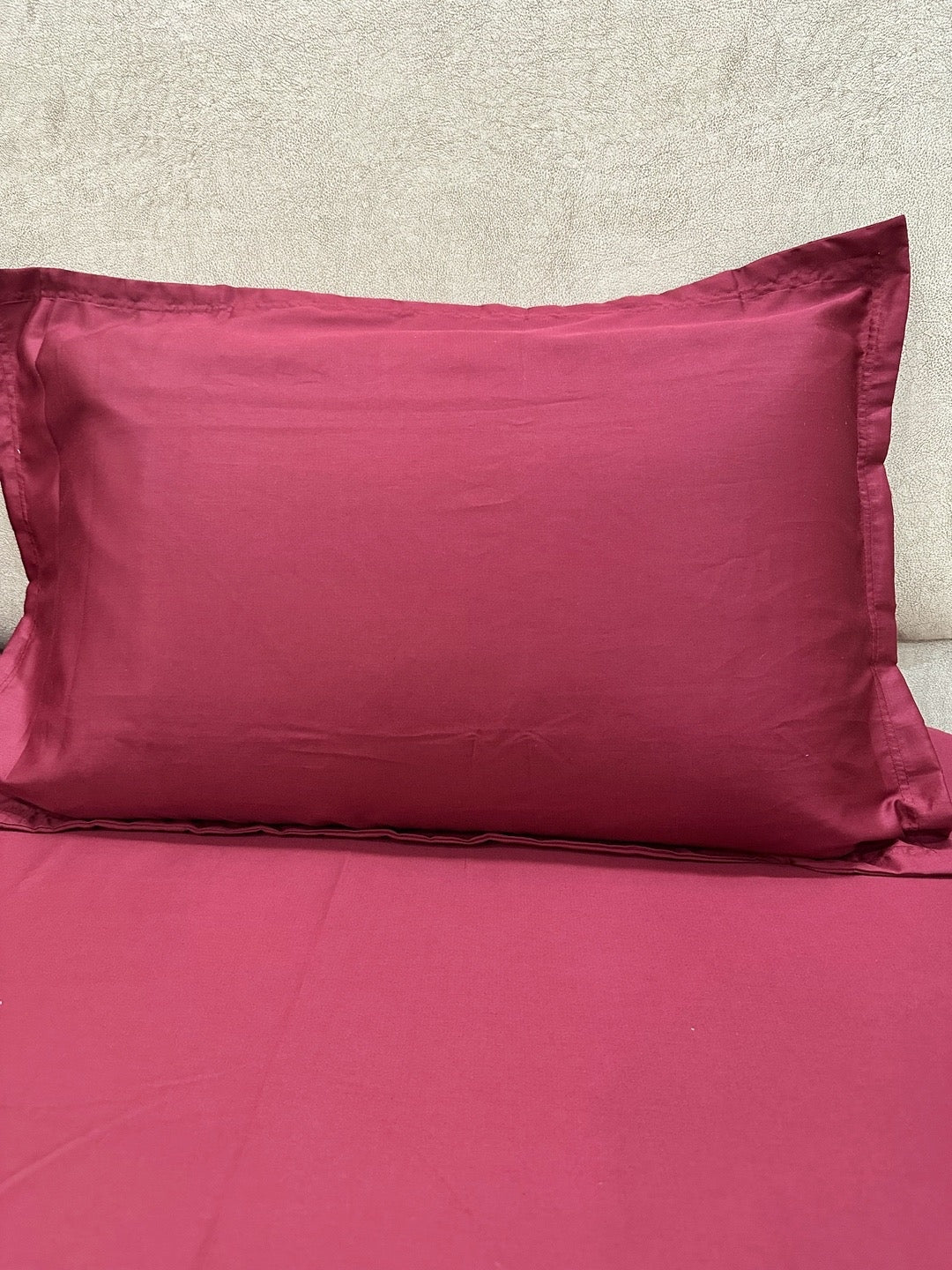 Maroon Solid 100% Cotton Bedsheet With Pillow Covers