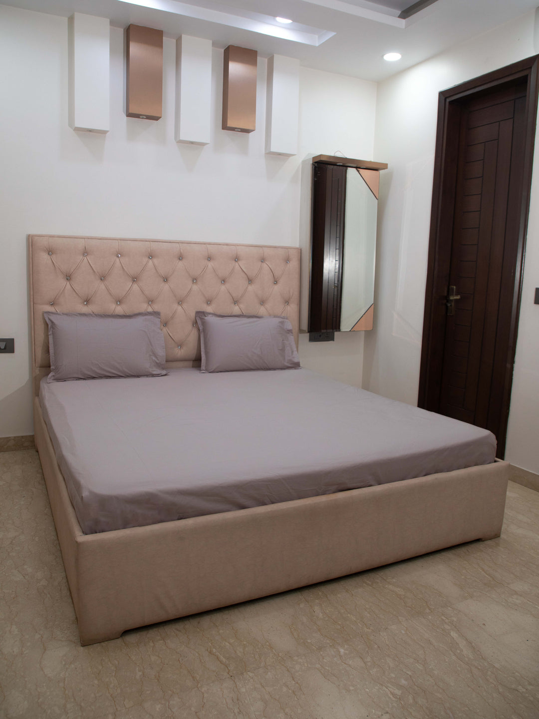 Tan Almod Solid &nbsp;100% Cotton King Bedsheet With Pillow Covers