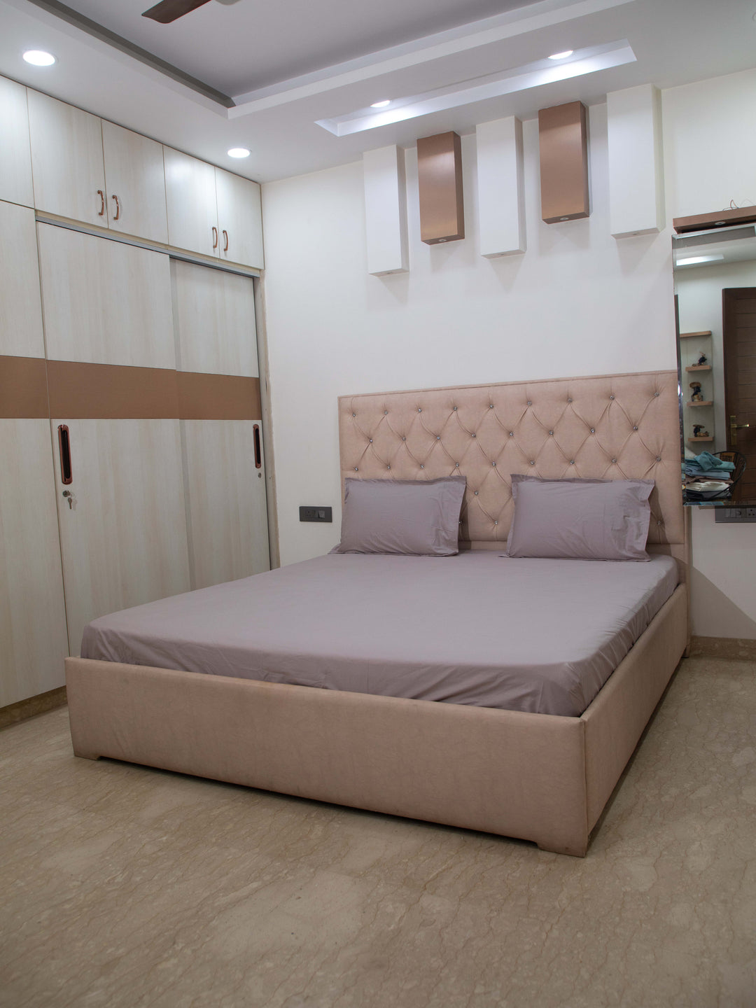 Tan Almod Solid &nbsp;100% Cotton King Bedsheet With Pillow Covers