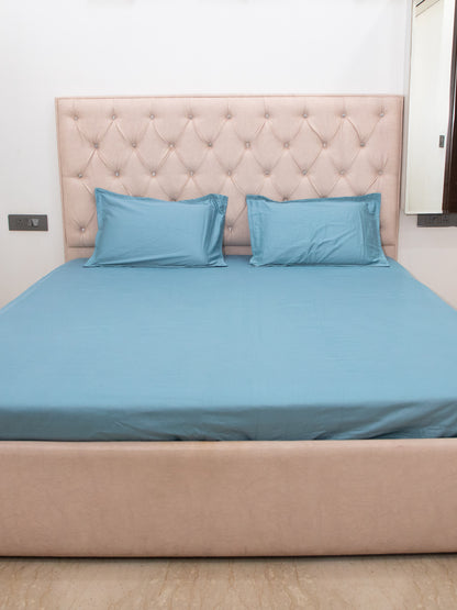 Teal Solid &nbsp;100% Cotton Bedsheet With Pillow Covers