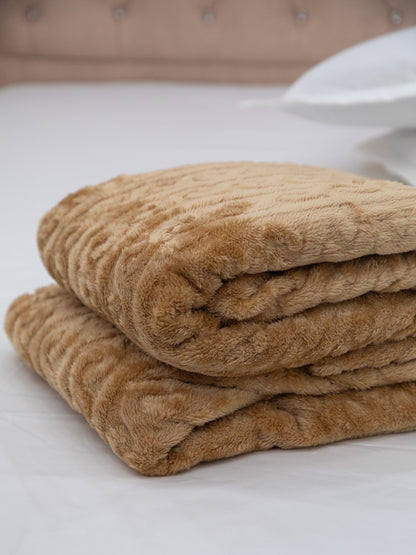 Brown Fur AC Room 300 GSM Double Bed Comforter 90x108