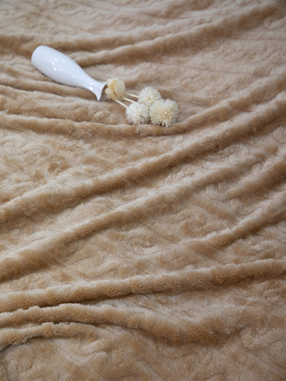 Brown Fur AC Room 300 GSM Double Bed Comforter 90x108