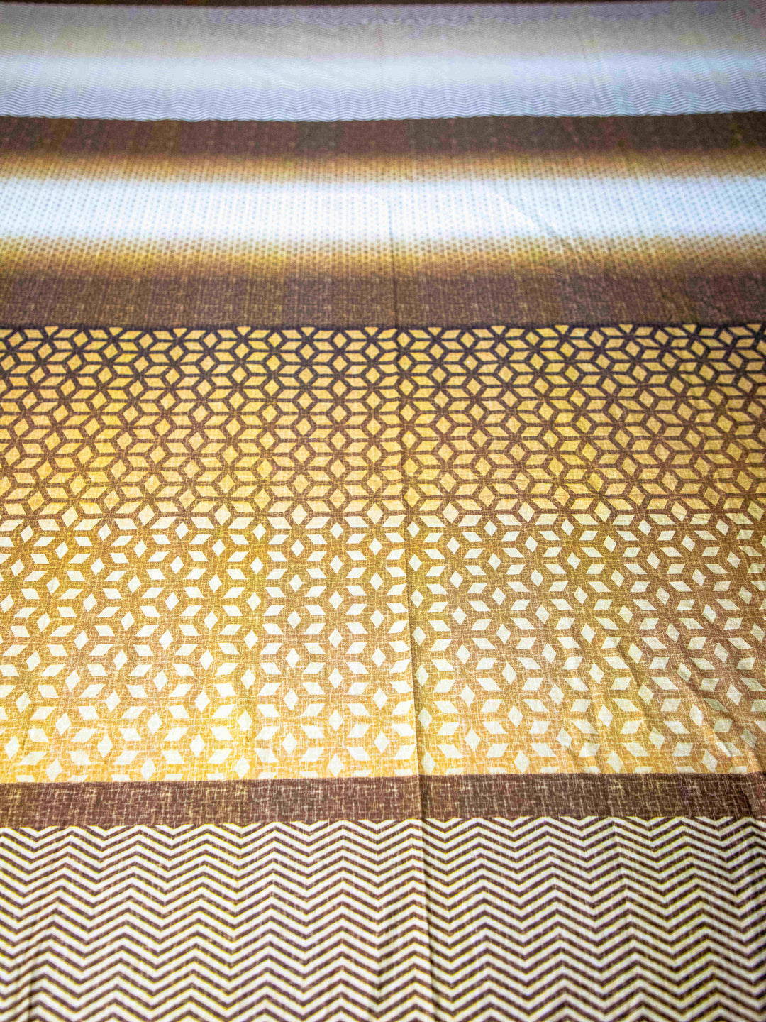 Brown Graphic 100% Cotton Bedsheet With Pillow Covers