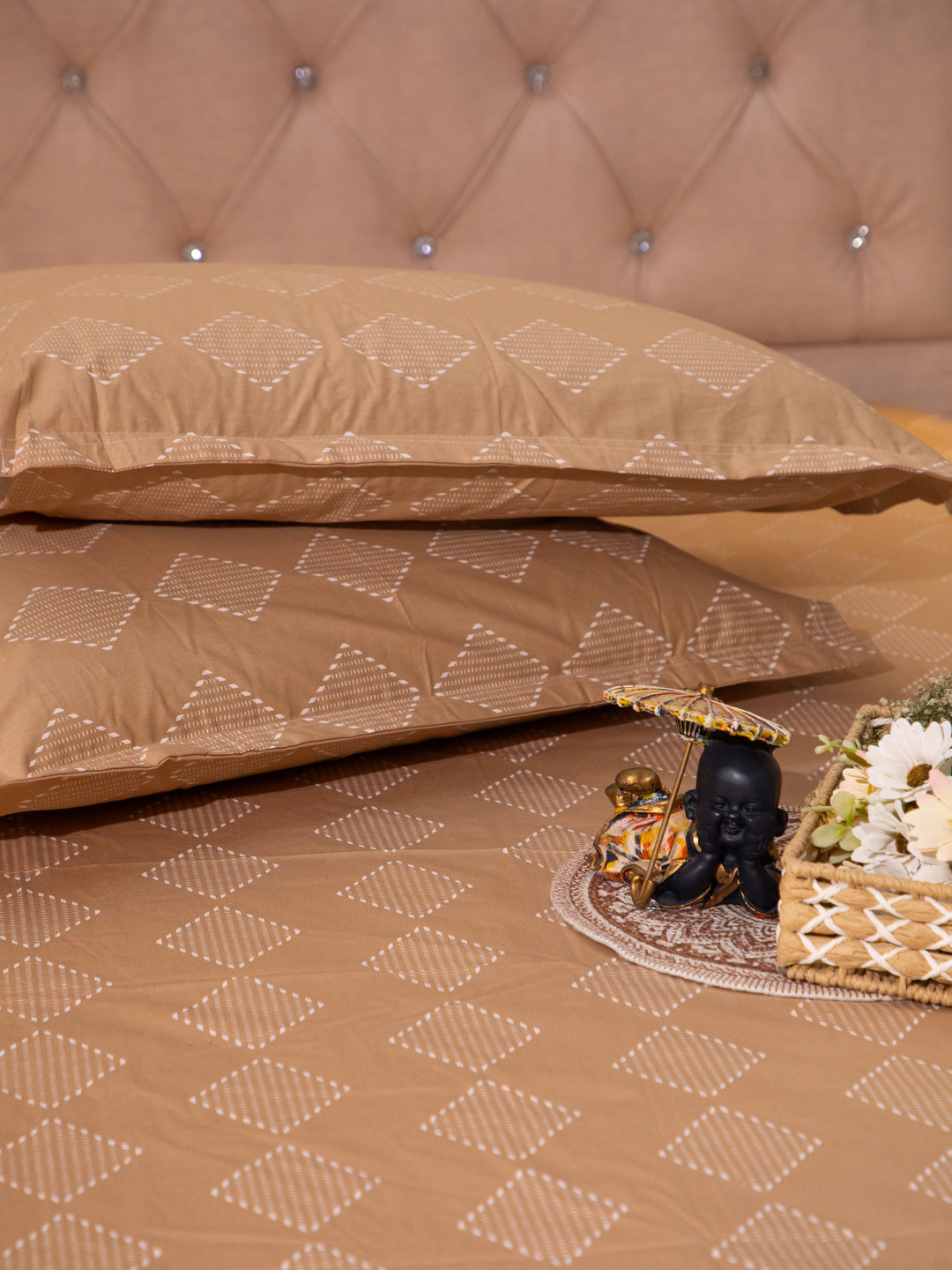 Tan Color 100% Cotton Bedsheet With Pillow Covers And Geometric Pattern