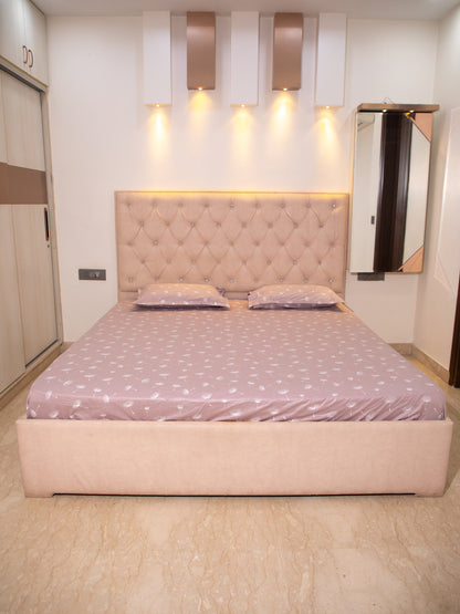 Pastel Pink Wish Leaf Print 100% Cotton King Bedsheet With Pillow Covers