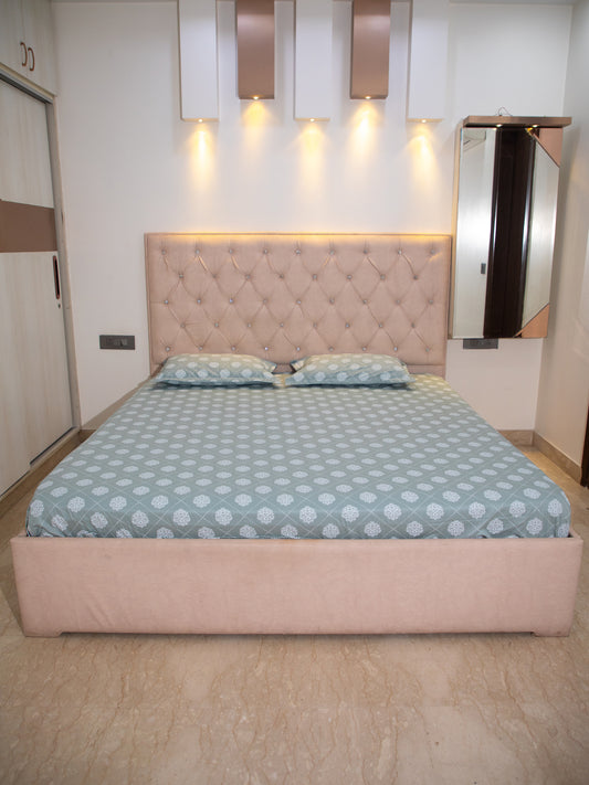 Pastel Green Motif Print 100% Cotton King Bedsheet With Pillow Covers