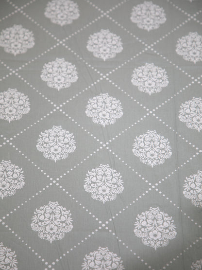 Pastel Green Motif Print 100% Cotton King Bedsheet With Pillow Covers