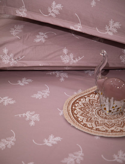 Rose Pink Leaf Print 100% Cotton King Bedsheet With Pillow Covers