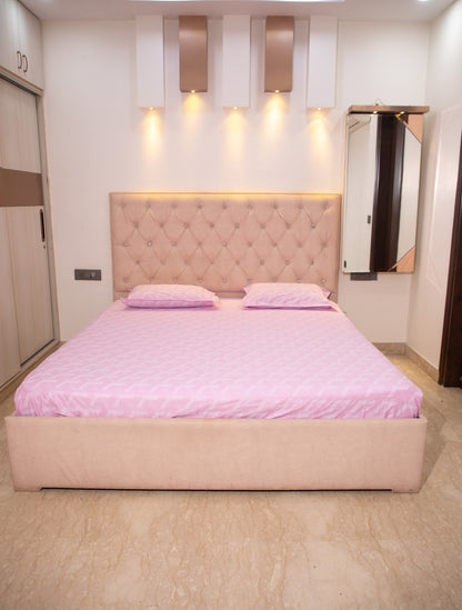 Candy Pink Geometrical 100% Cotton King Bedsheet With Pillow Covers