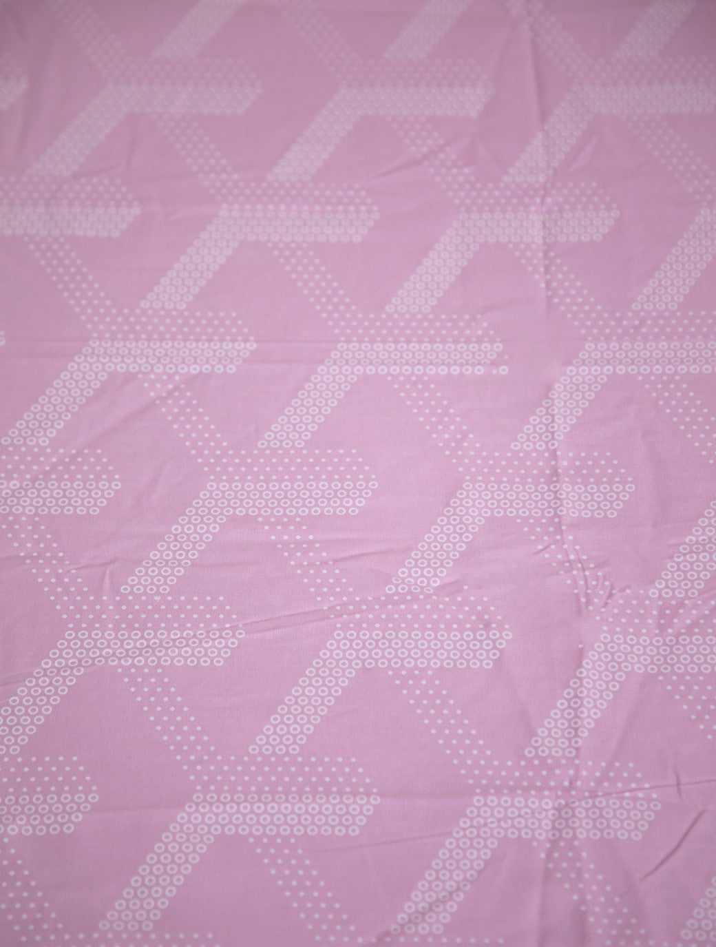 Candy Pink Geometrical 100% Cotton King Bedsheet With Pillow Covers