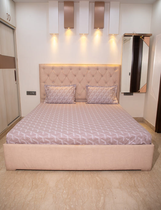 Rose Pink Geometrical 100% Cotton King Bedsheet With Pillow Covers