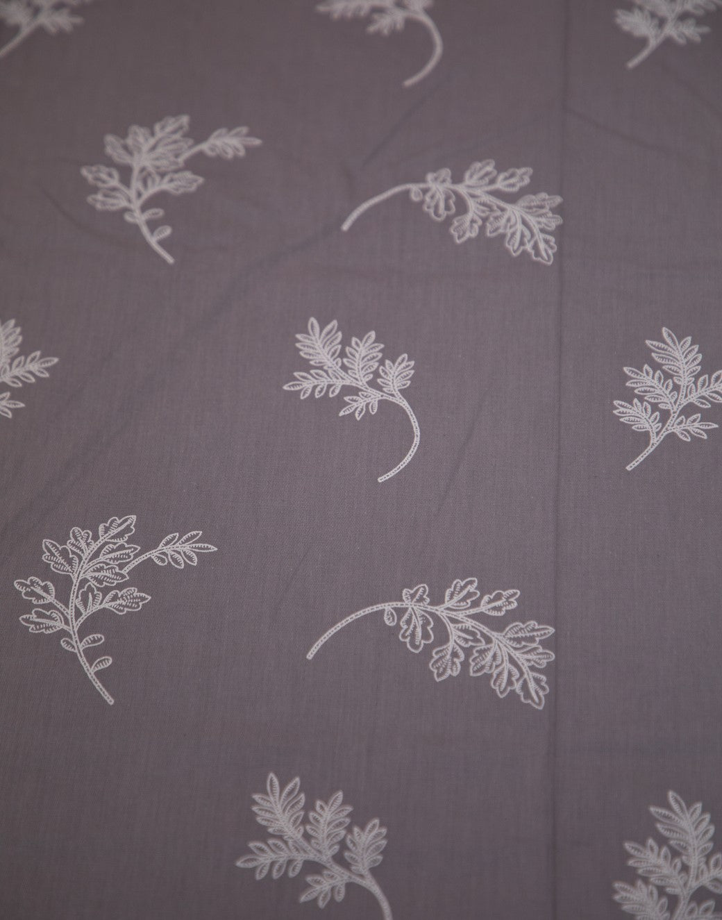 Grey Leaf Print 100% Cotton King Bedsheet With Pillow Covers