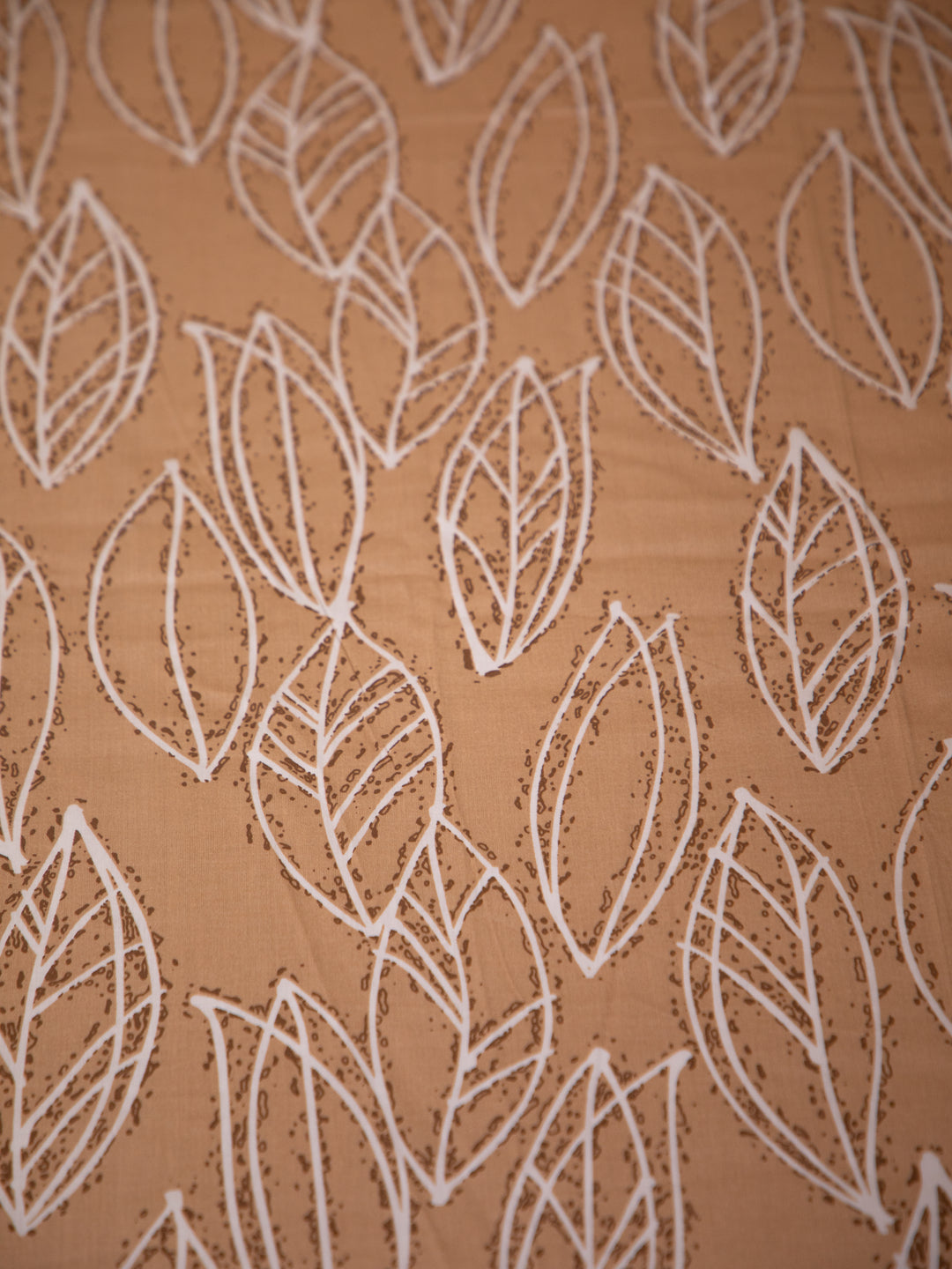 Tan Leaf 100% Cotton King Bedsheet With Pillow Covers