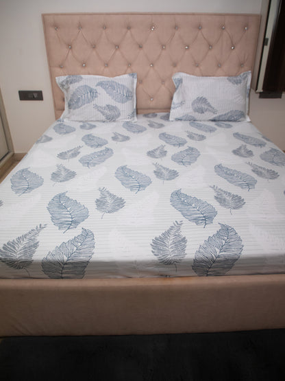 Off White Leaf Print 100% Cotton King Bedsheet Witth Pillow Covers