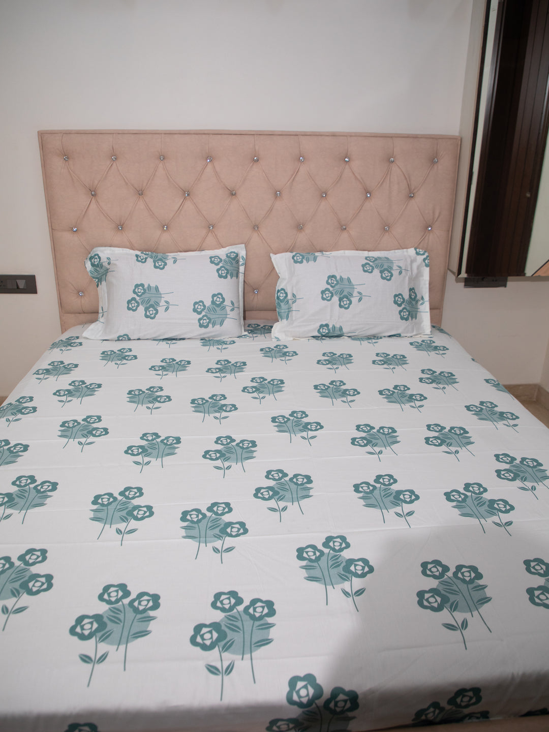 Blue Floral White Base 100% Cotton King Bedsheet With Pillow Covers