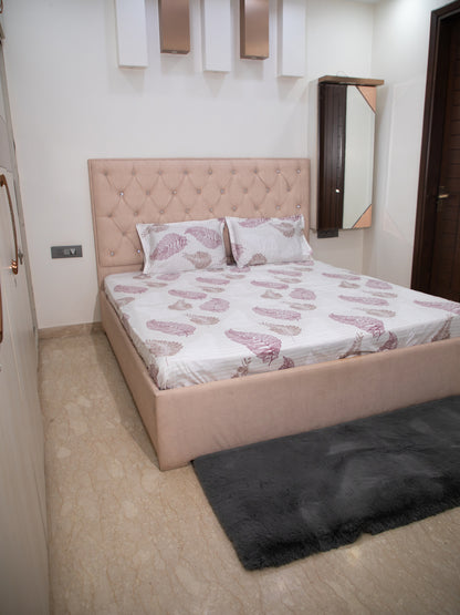 Off Base Leaf Print 100% Cotton King Bedsheet With Pillow Covers