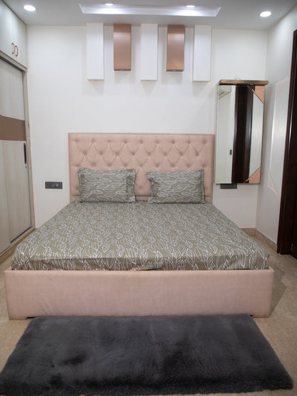 Dark Green Leaf Print 100% Cotton King Bedsheet With Pillow Covers