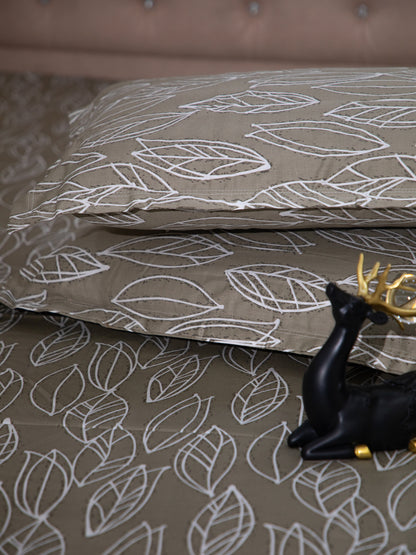 Dark Green Leaf Print 100% Cotton King Bedsheet With Pillow Covers