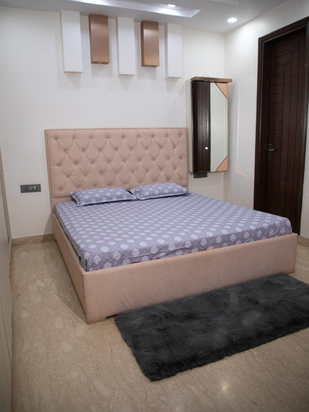 Purple Base Motif Print 100% Cotton King Bedsheet With Pillow Covers