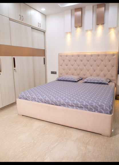 Purple Geometrical 100% Cotton King Bedsheet With Pillow Covers