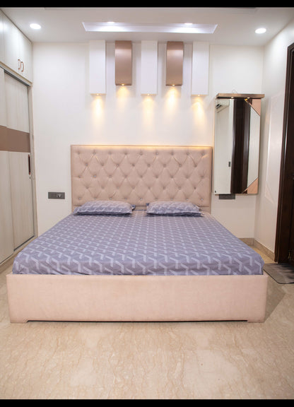 Purple Geometrical 100% Cotton King Bedsheet With Pillow Covers