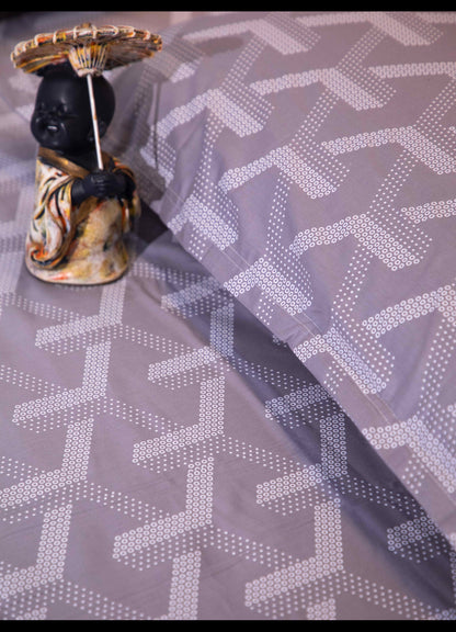 Purple Geometrical 100% Cotton King Bedsheet With Pillow Covers