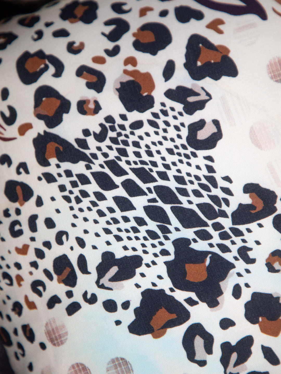 White &amp; Multicolor Print Cotton Square Cushion Cover Set Off 2