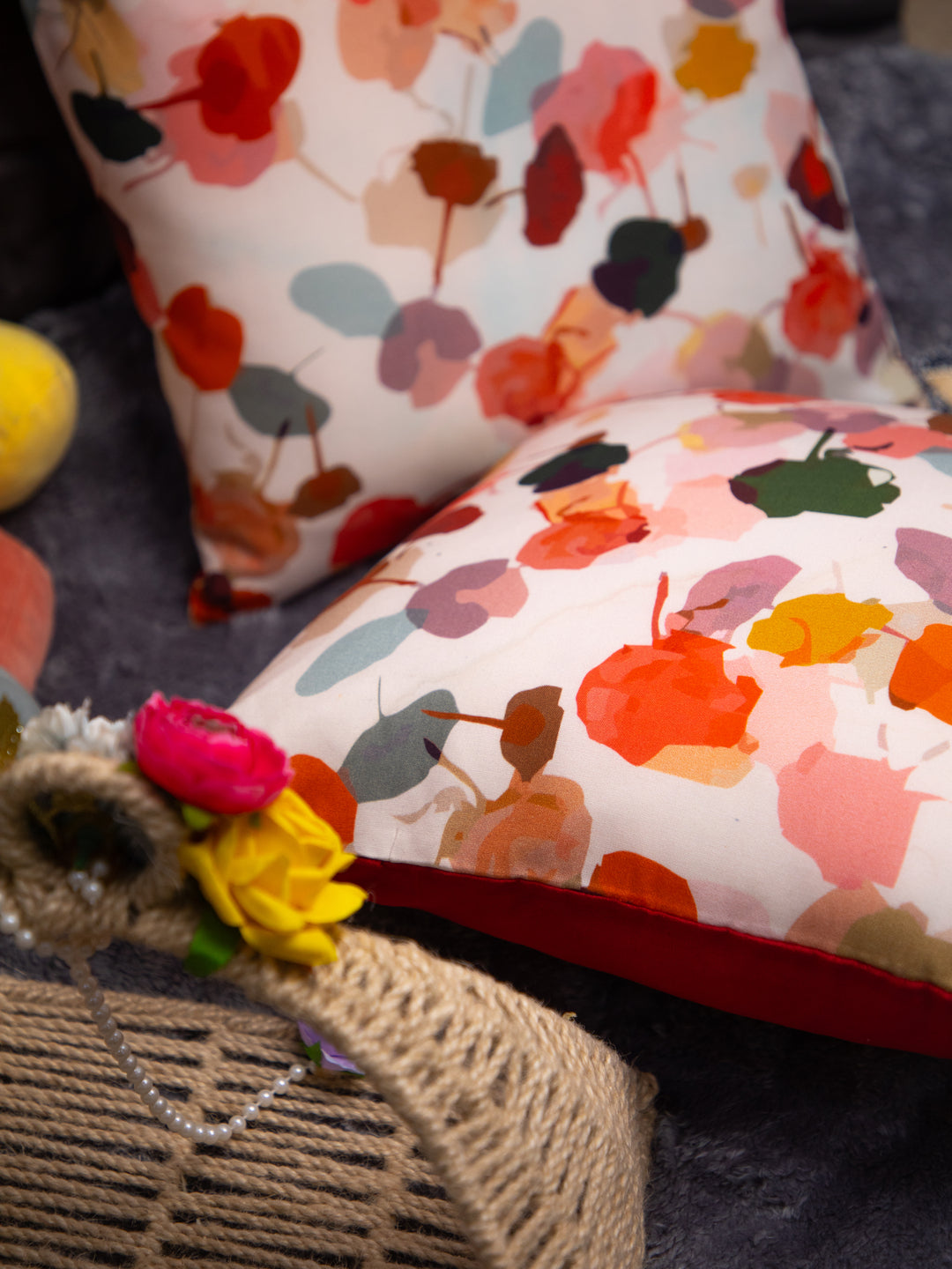 Set Off 2 Multicolor Cotton Flower Square Cushion Cover