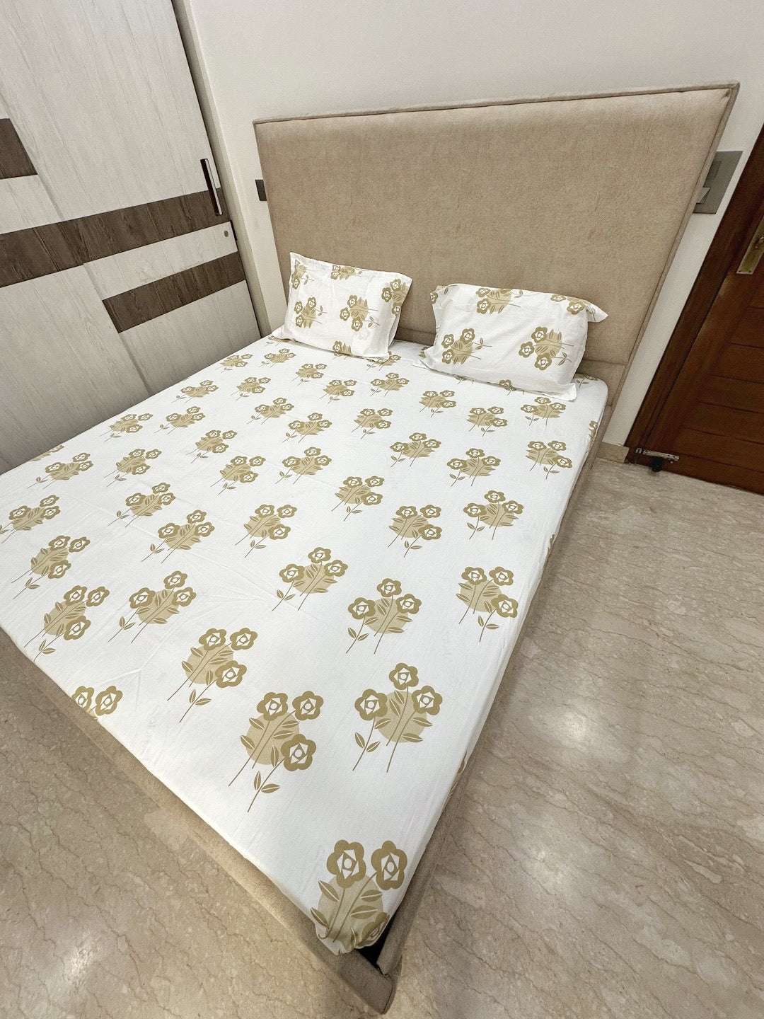 Tan Floral White Base 100% Cotton Bedsheet With Pillow Covers