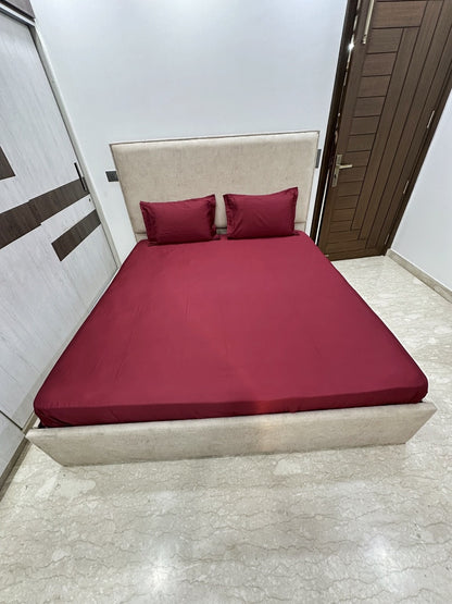 Maroon Solid 100% Cotton Bedsheet With Pillow Covers