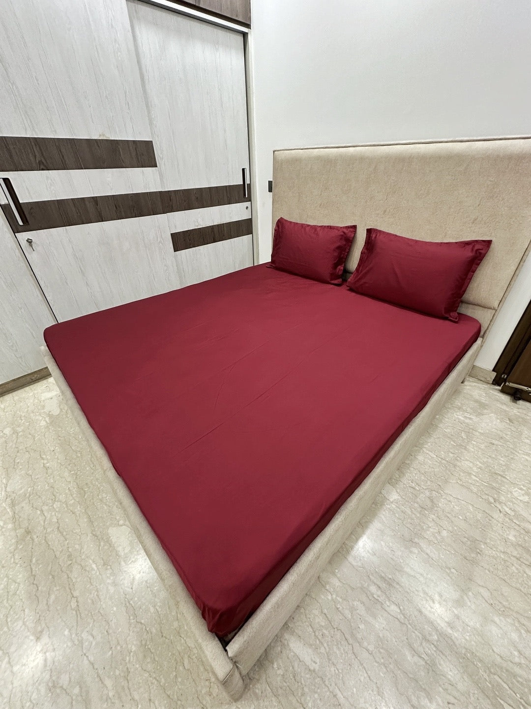 Maroon Solid 100% Cotton Bedsheet With Pillow Covers